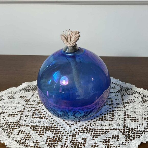 Iridescent purple glass oil lamp - Picture 2 of 10